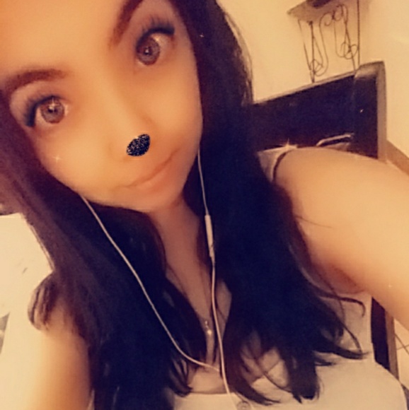 Meet your Posher, Yasmine - Picture 4 of 5